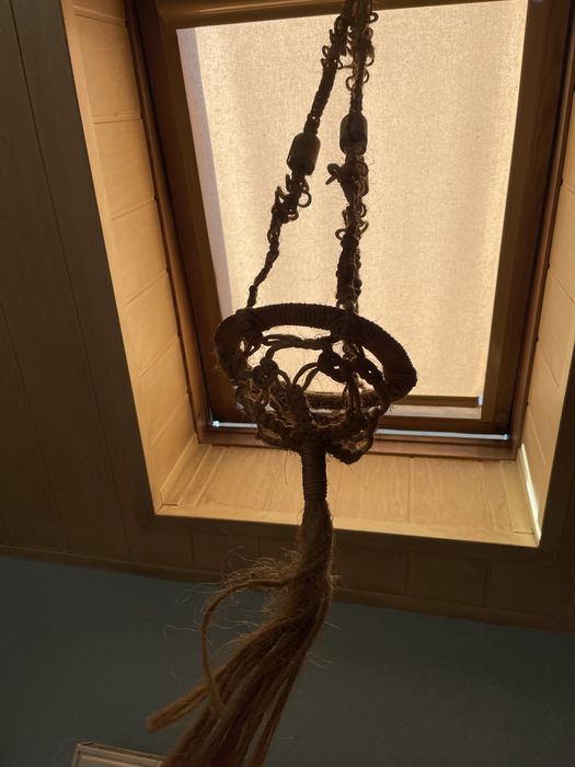 Kwietnik podwieszany pleciony recznie