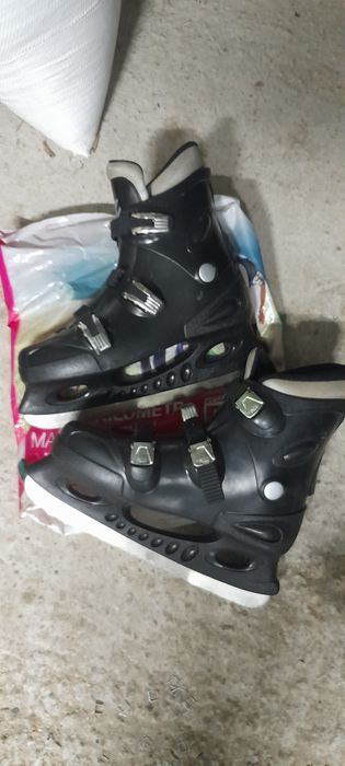 Łyżwy  rozmiar 44