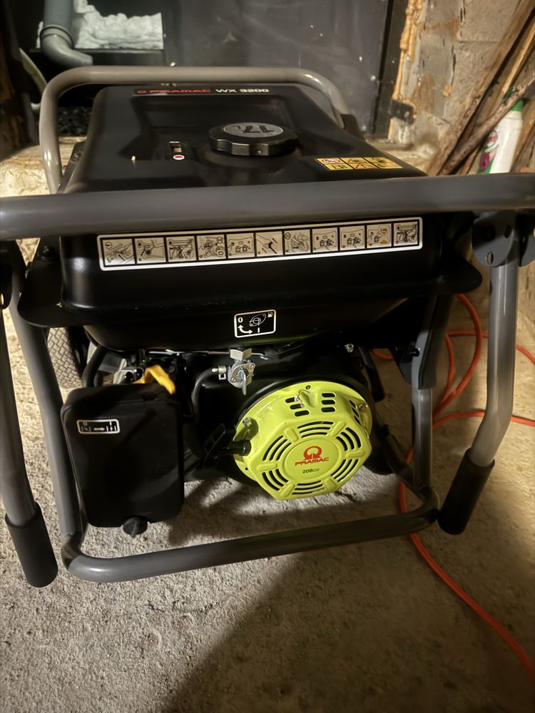 Agregat generator Pramac WX3200 AVR