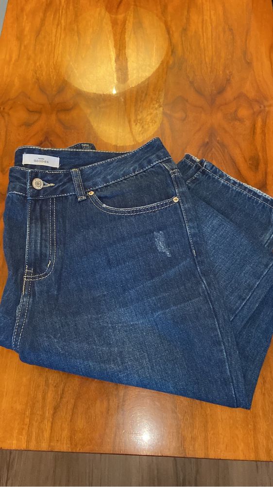 Spodnie damskie jeans firmy MOM goodies