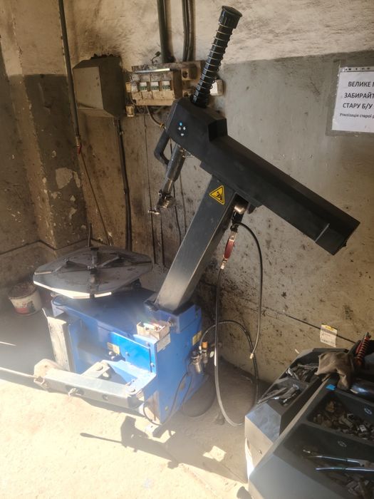 Балансировочный и шиномонтажный станок