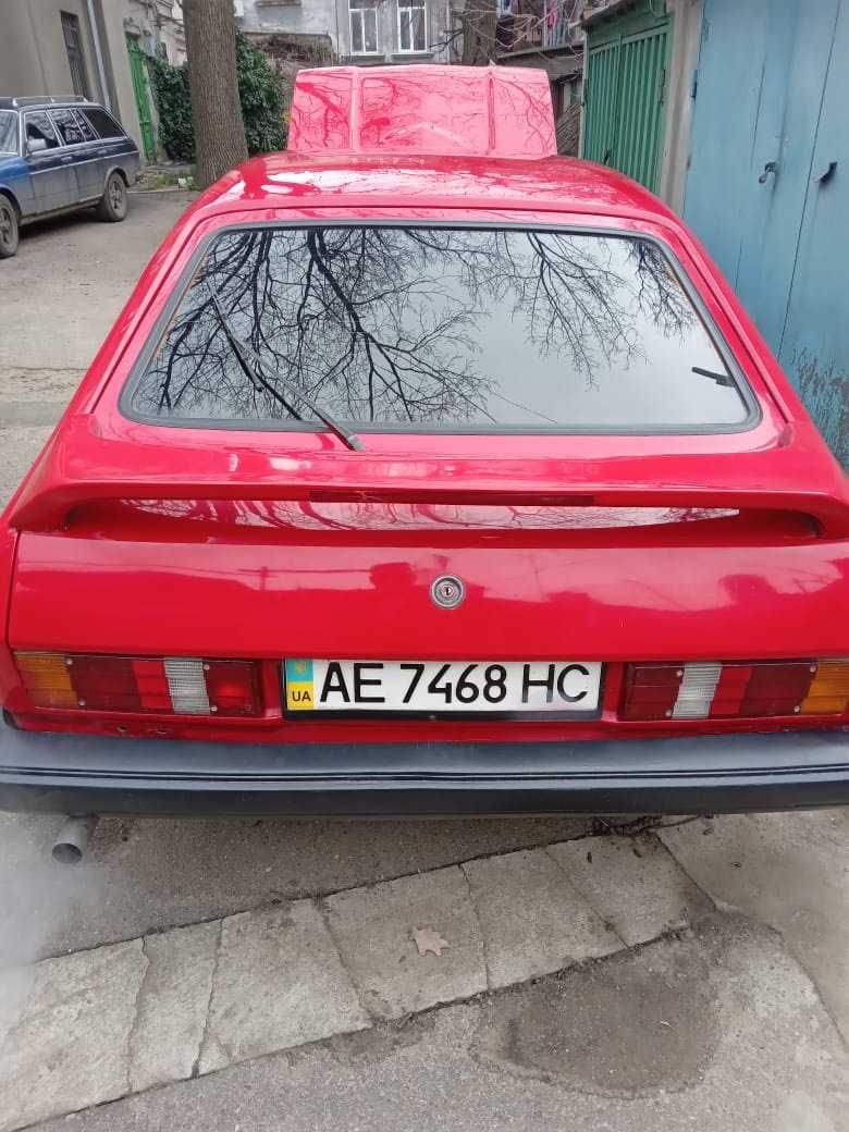 Автомобиль  Ford  Capri