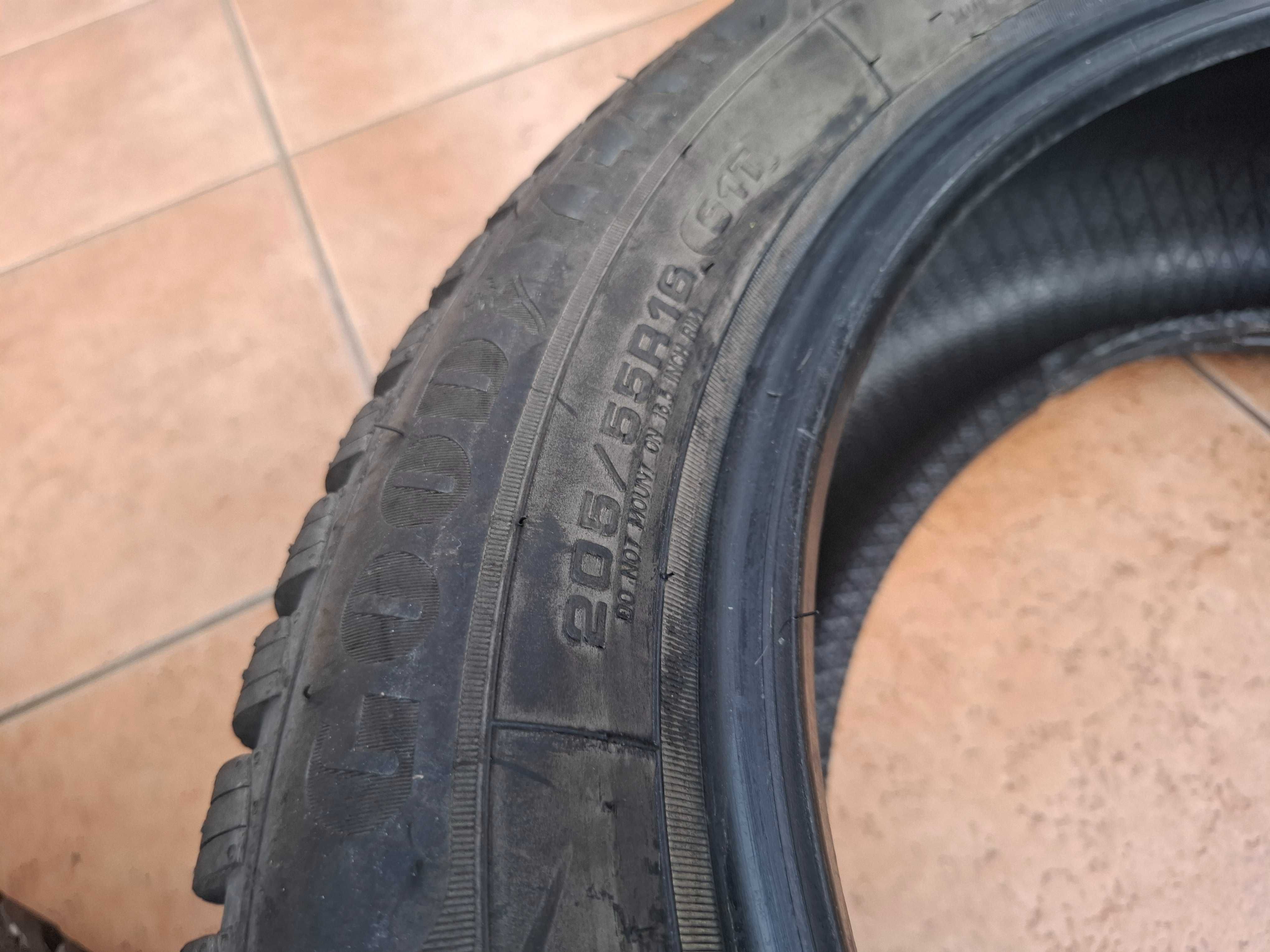 Opony zimowe Goodyear 205/55R16 91T