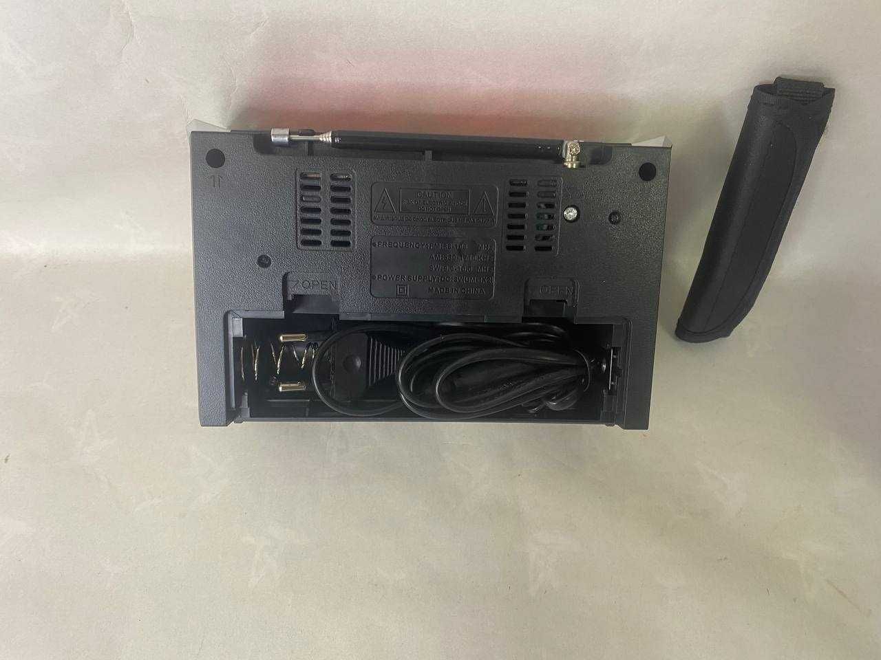 Портативный Радиоприемник радио FM Golon RX-382 с USB