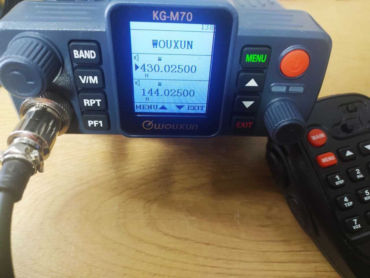 WOUXUN KG-M70 25 Вт Cross Band Repeater Dual Range Автомобільна рація.