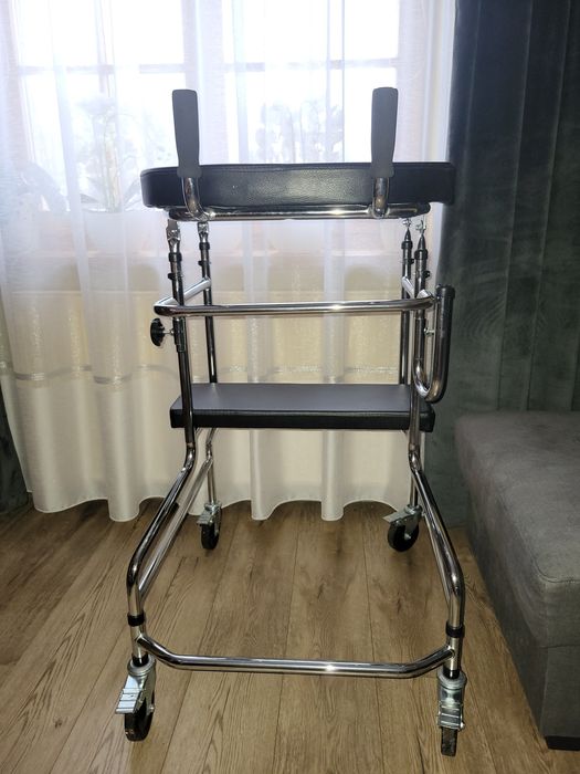 Balkonik , podpórka ,chodzik Ambona