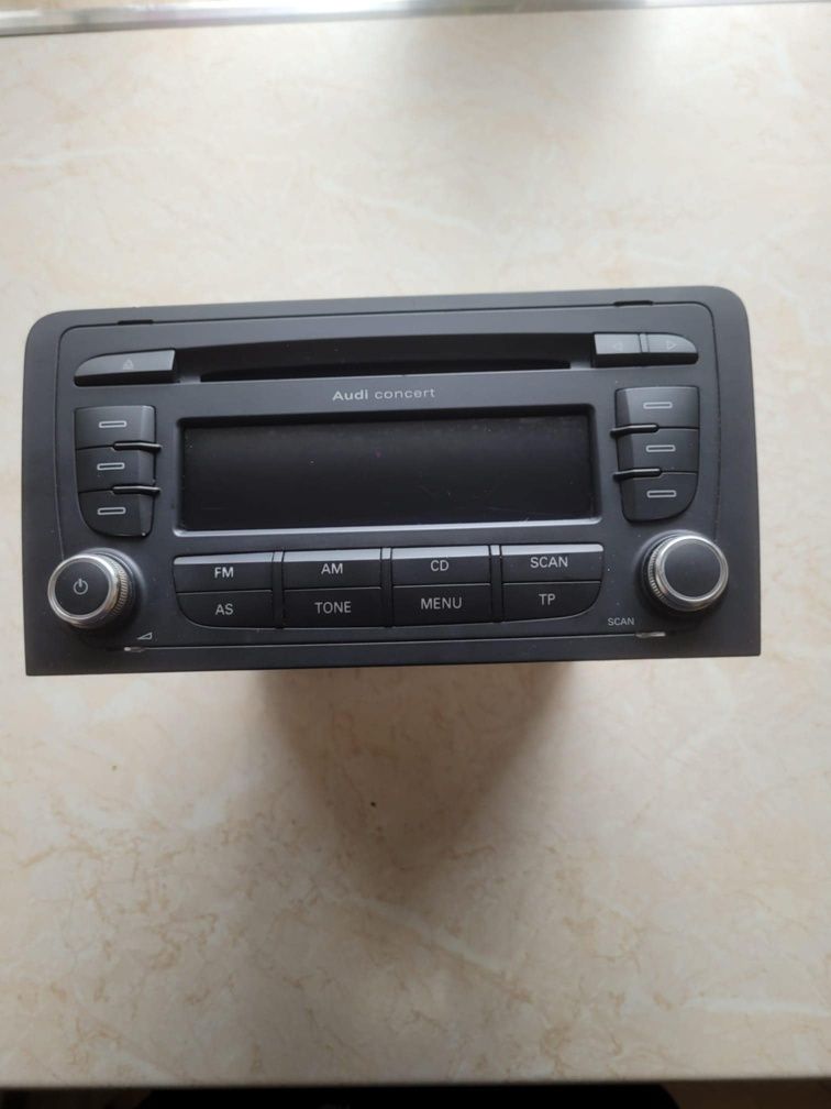 Radio Audi A3 Concert z KODEM !