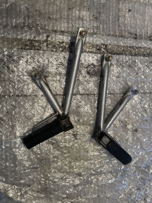 Kymco Stryker 125 99r Set Sety pasażera Mocowania Podnóżek M525