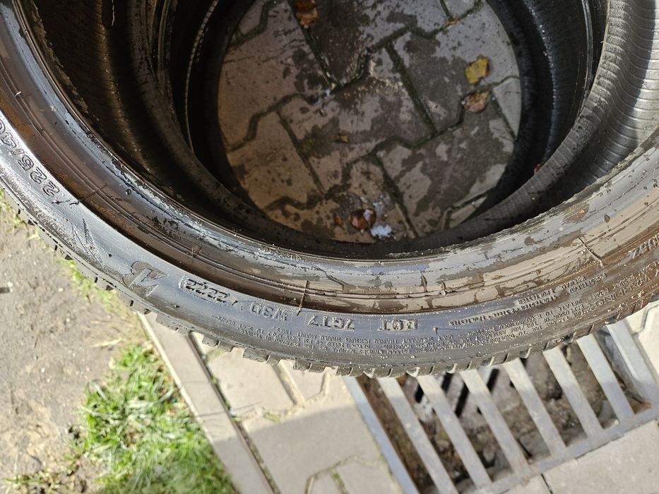 Opony zimowe Bridgestone 225/40R18