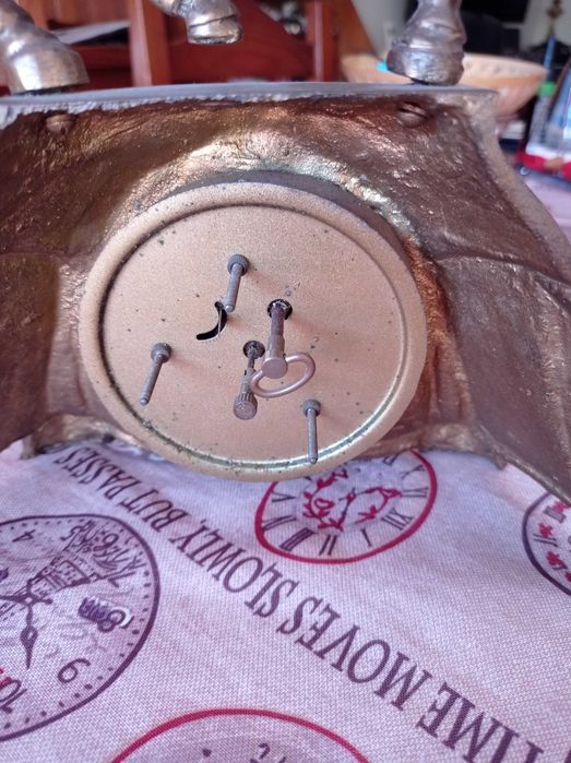 Relógio vintage de mesa - Cavaleiro a cavalo