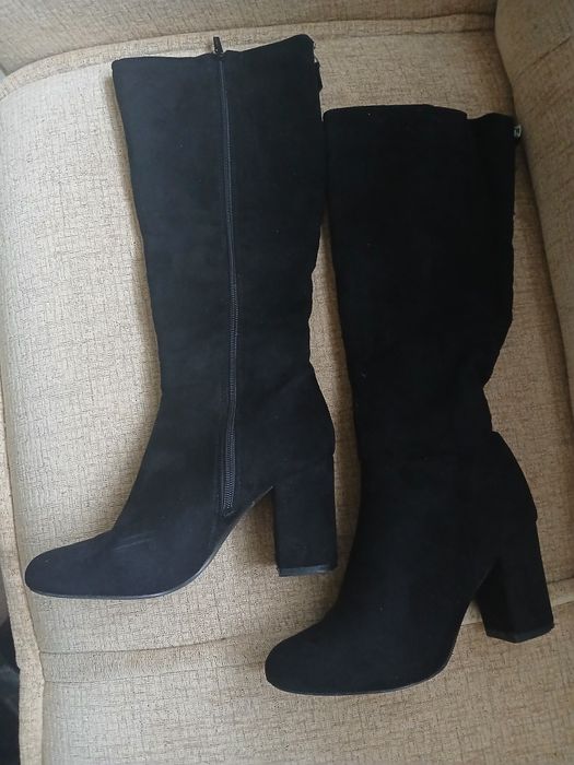 Чоботи замшеві жіночі