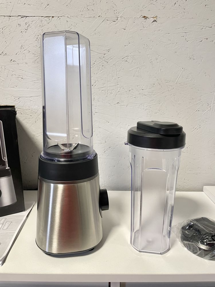 Blender kielichowy AEG  350 W stal inox z 2 pojemnikami