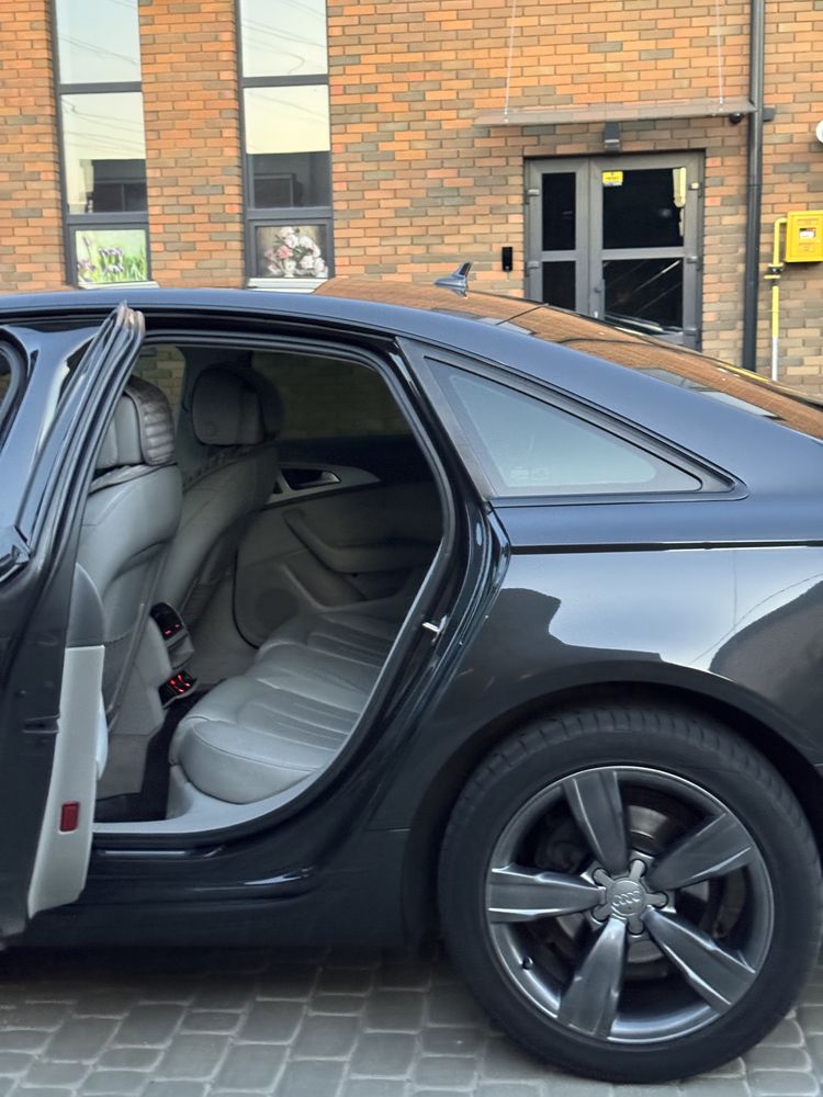 Audi A6C7 2012  Стан ( Ідеальний )Двигун 2.0 tdi Дизель