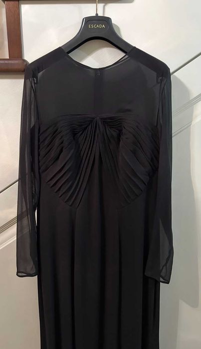 Вечірня сукня Escada, Німеччина