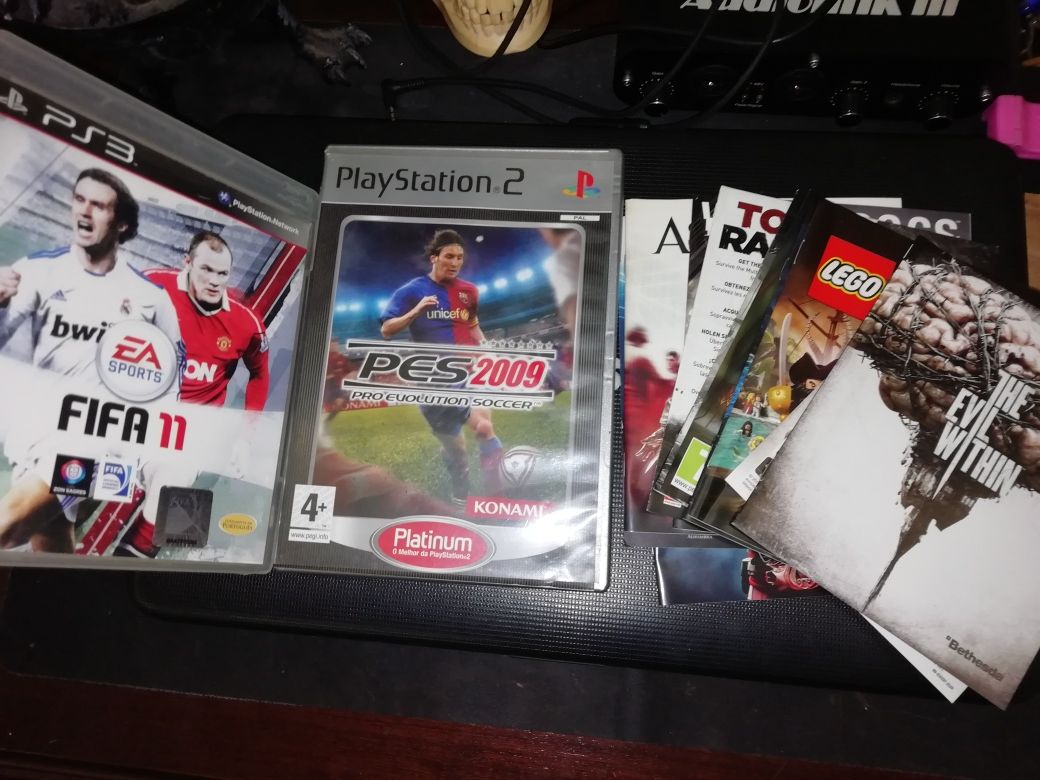 Capas e livretes jogos soltos de ps2/ps3/ps4