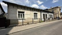 Продаж будинку в центрі міста по вул Бандери