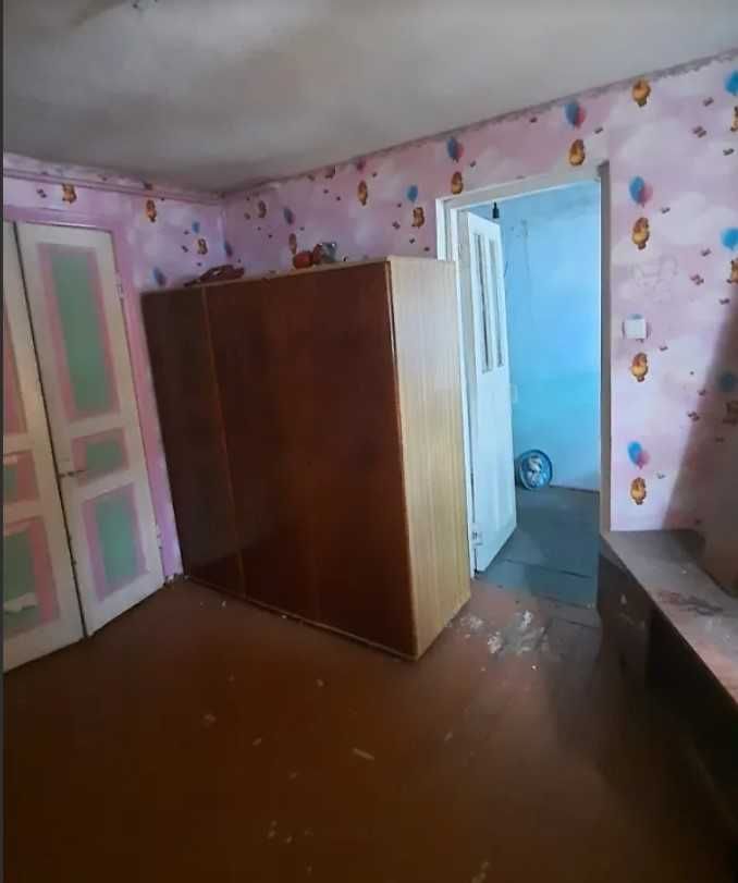 Продам домик с коммуникациями на Ленпоселке!