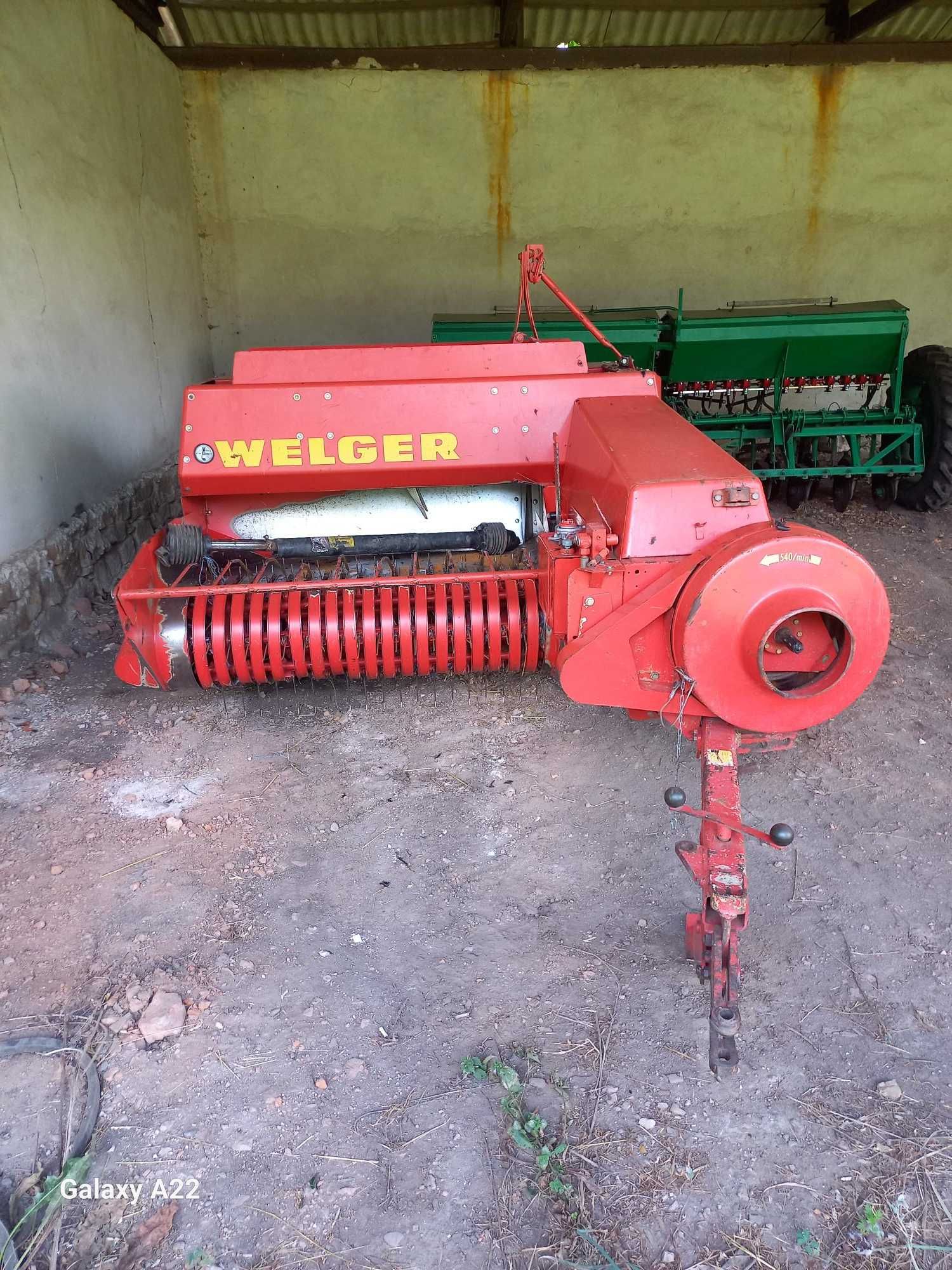 Прес Підбирач Welger AP 53
