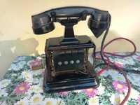 Stary telefon duński KTAS odkryty do celów edukacyjnych