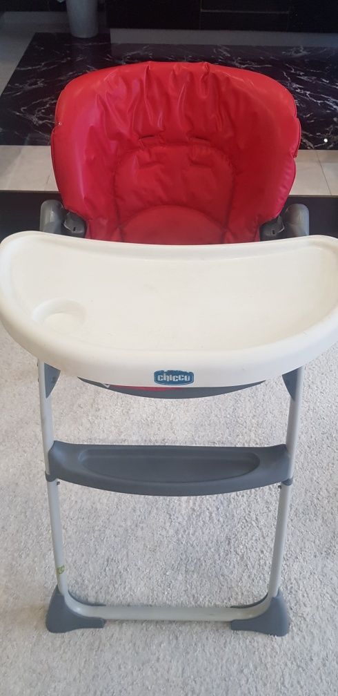 Продам стілець для годування фірми chicco