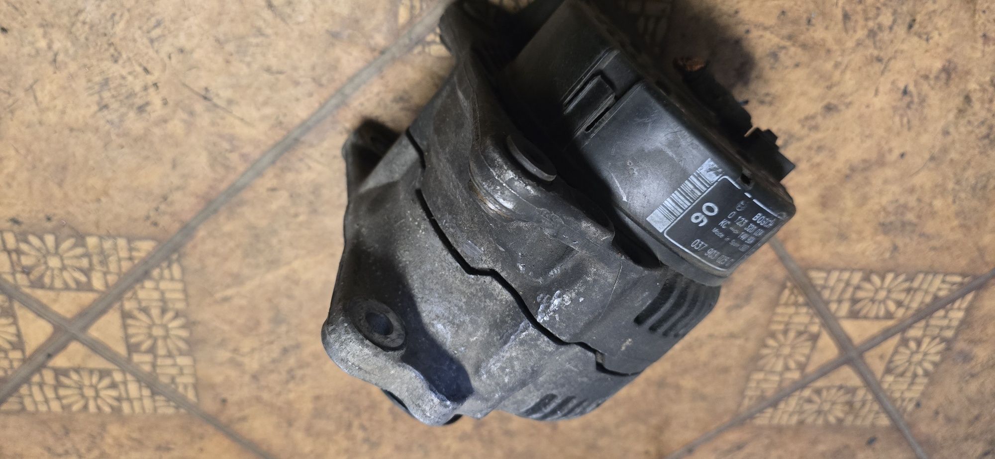 Alternator Audi A3. 1,8. 1,8 90 A  03790.3025 C