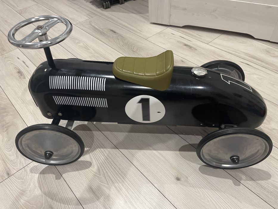 Samochodzik retro, jeździk