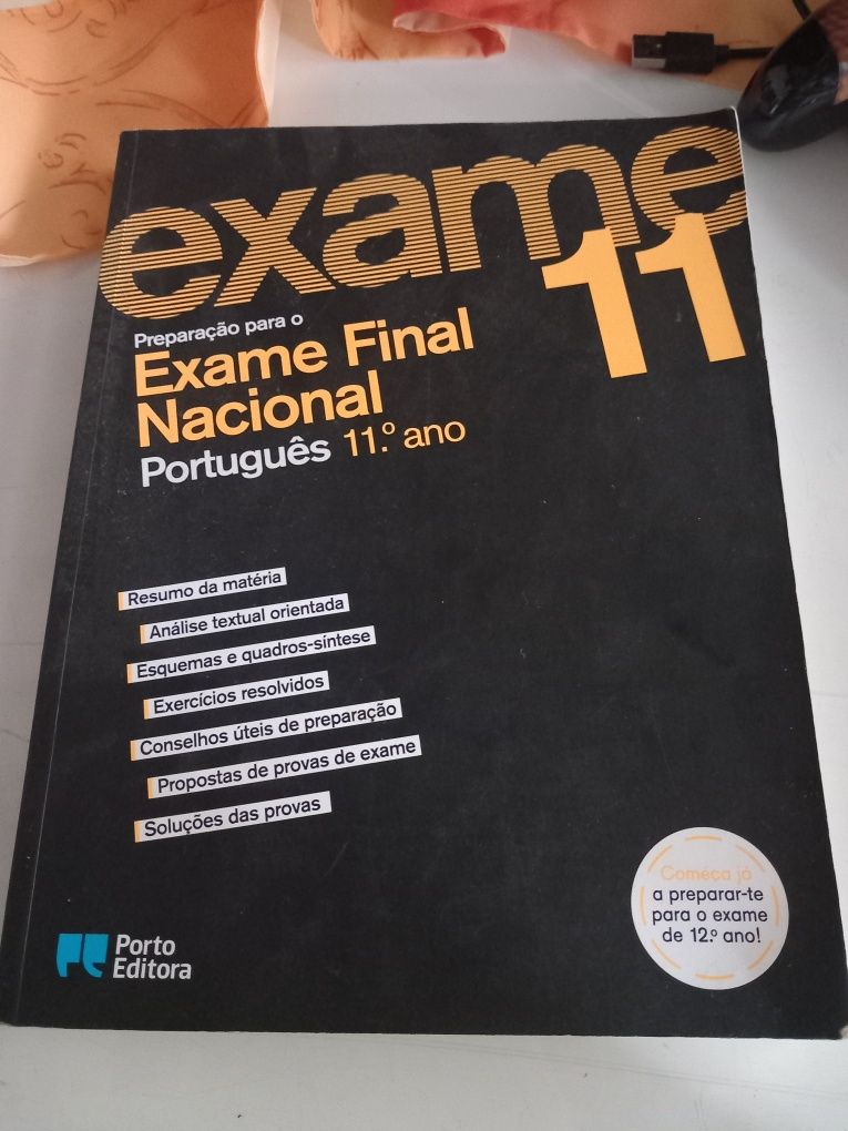 Livro preparação exame português