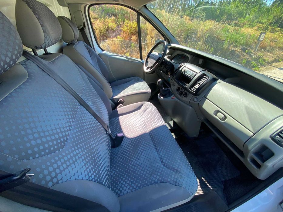 Renault Trafic II 2.0 DCI - 180000km