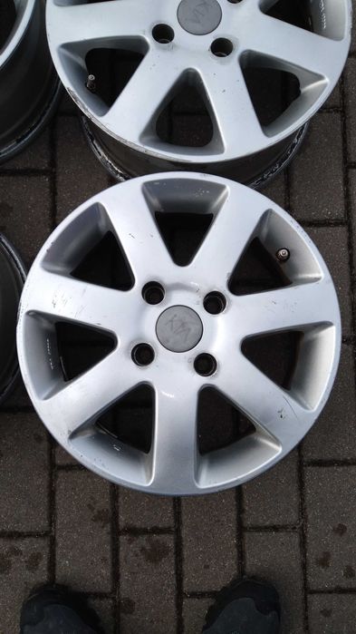 Felgi aluminiowe R15 4x114.3