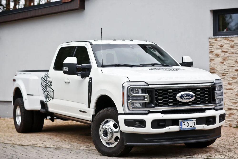 Ford F350 2023 Ford F350 Lariat 6.7 Diesel