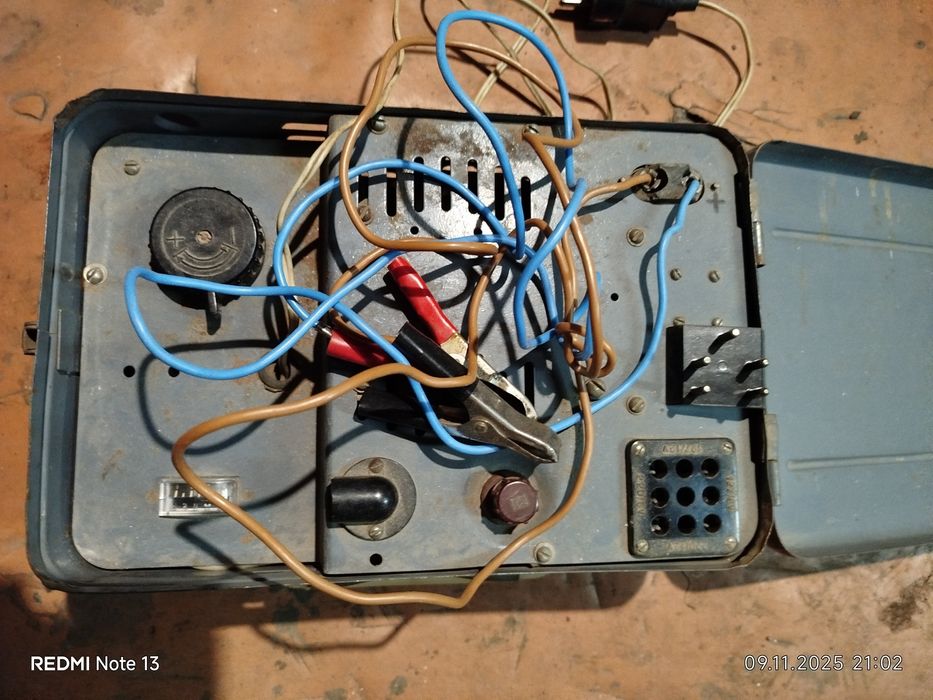 Продам мощное зарядное усройства