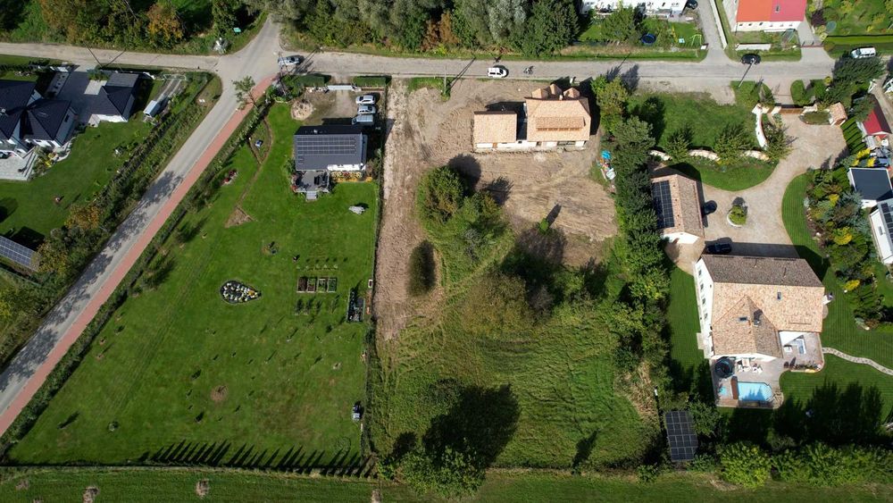 Działka budowlana 10 arów nad morzem i jeziorem pod Koszalinem Mielnem