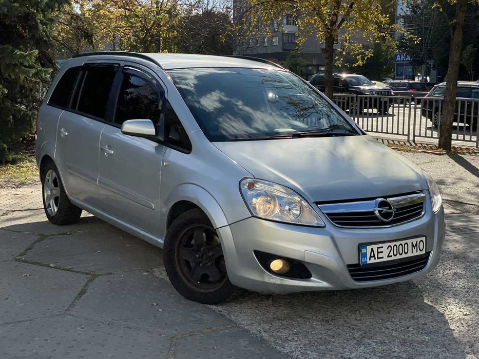 Opel zafira 2008р 1,9 Дизель! Механікм 6ст! 7 місць Обмін! Розстрочка!