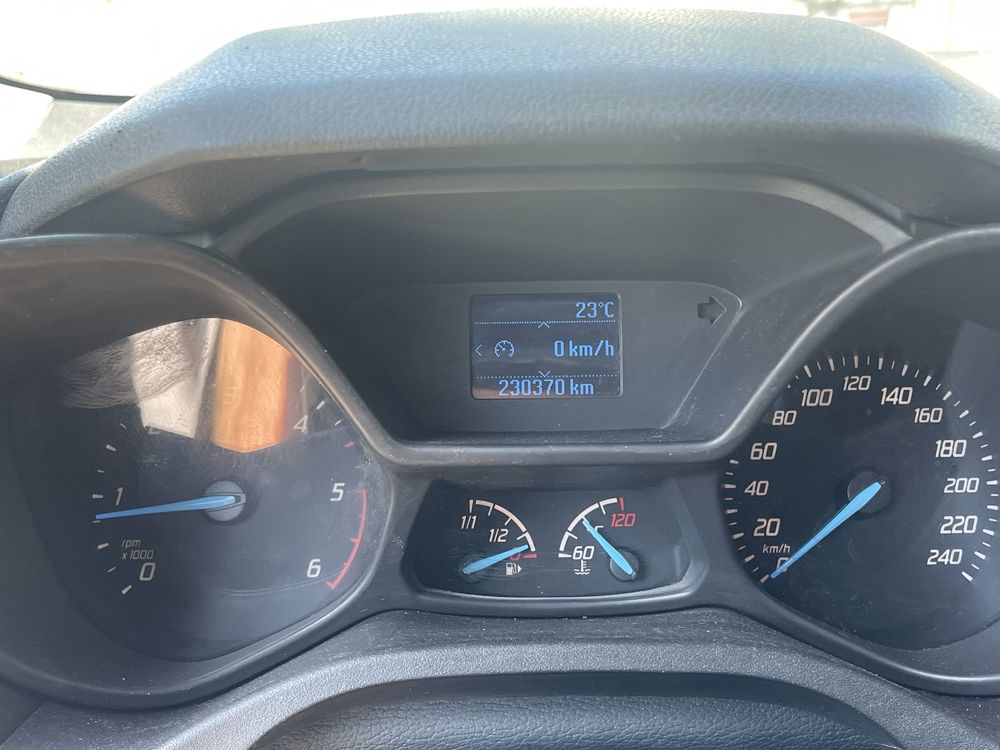Ford Transit Connect 2017 c/iva dedutivel