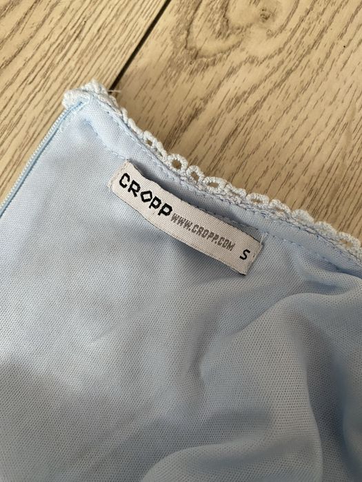Sukienka Cropp błękitna S/36 baby blue koronkowa na lato letnia