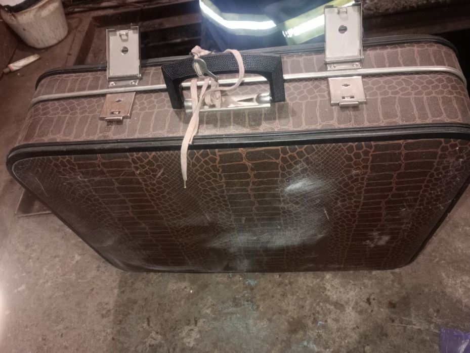 Чемодан б/у СССР,состояние на 3