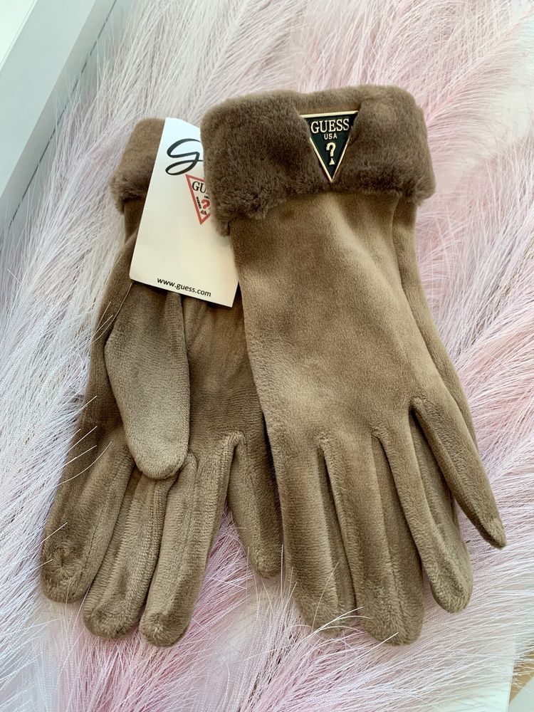 Rękawiczki jasny brąz/latte z futerkiem Guess rozmiar M/L