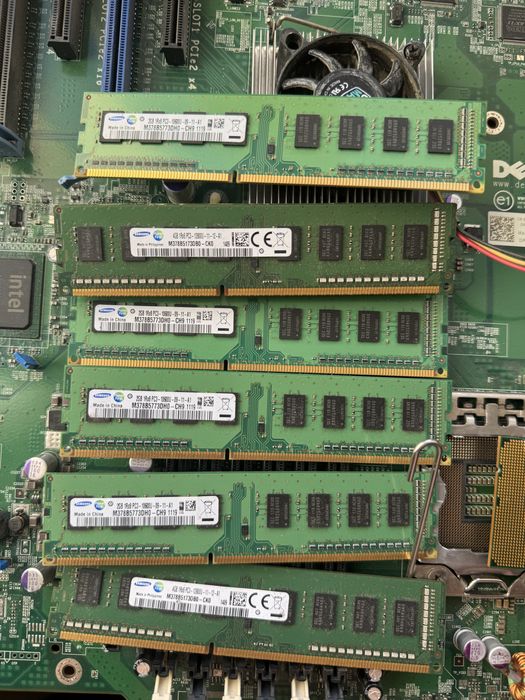 Оперативна пам'ять Samsung DDR3 16GB (Комплект 2x4GB та 4x2GB) PC3