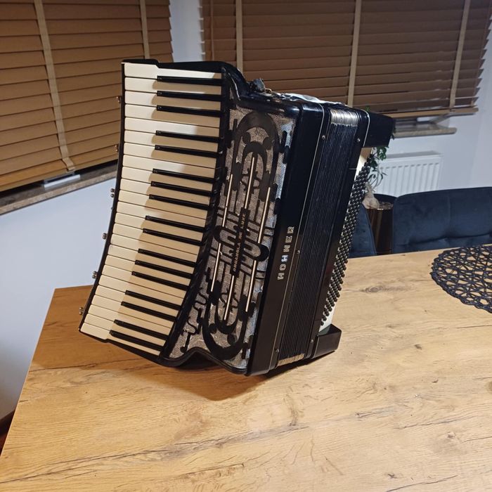 Akordeon Hohner Organola de lux 4/5 chory