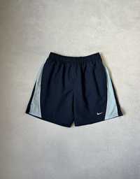 Винтажные шорты Nike мужские (оригинал)