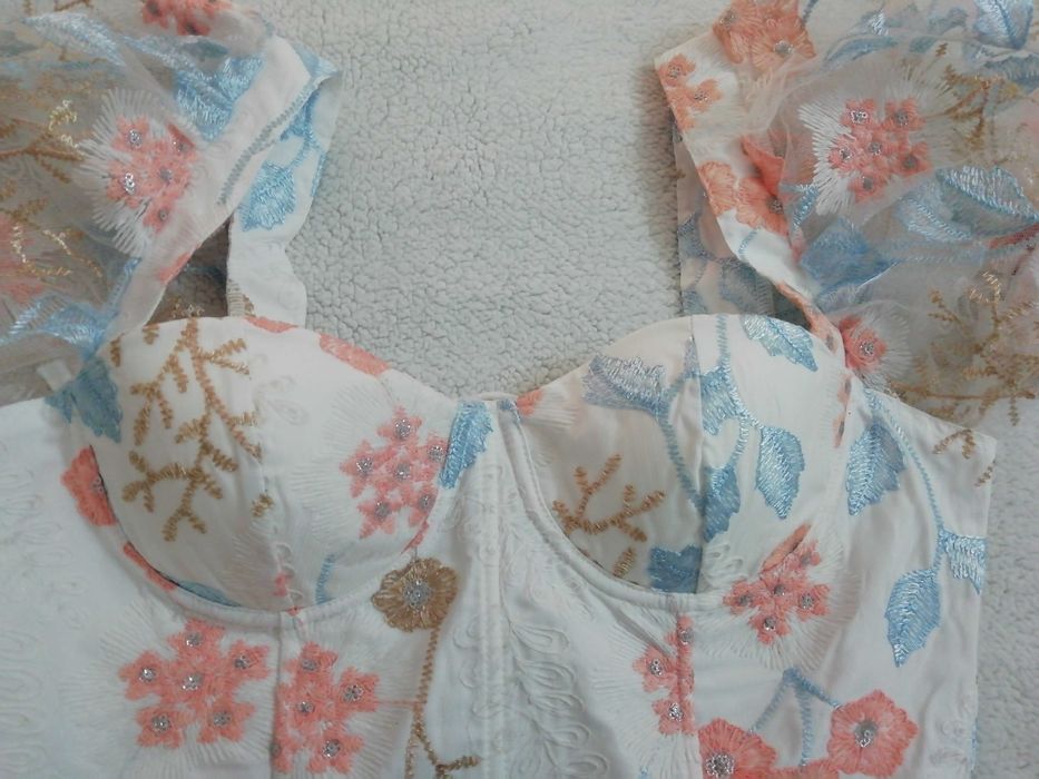 Top lindo Novo (Veste até Tamanho L)