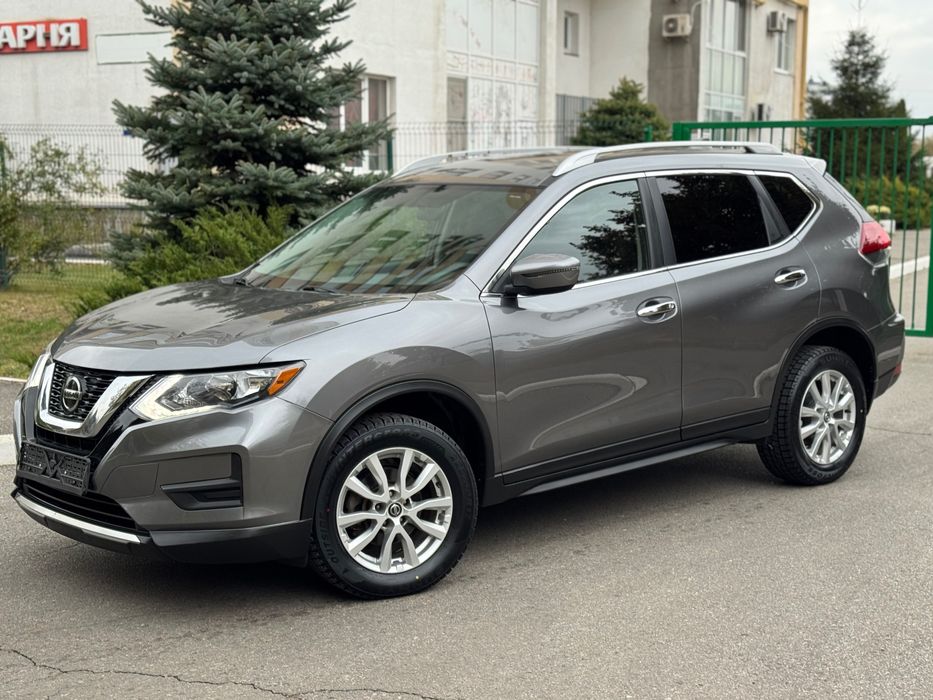 Nissan    Rogue SV