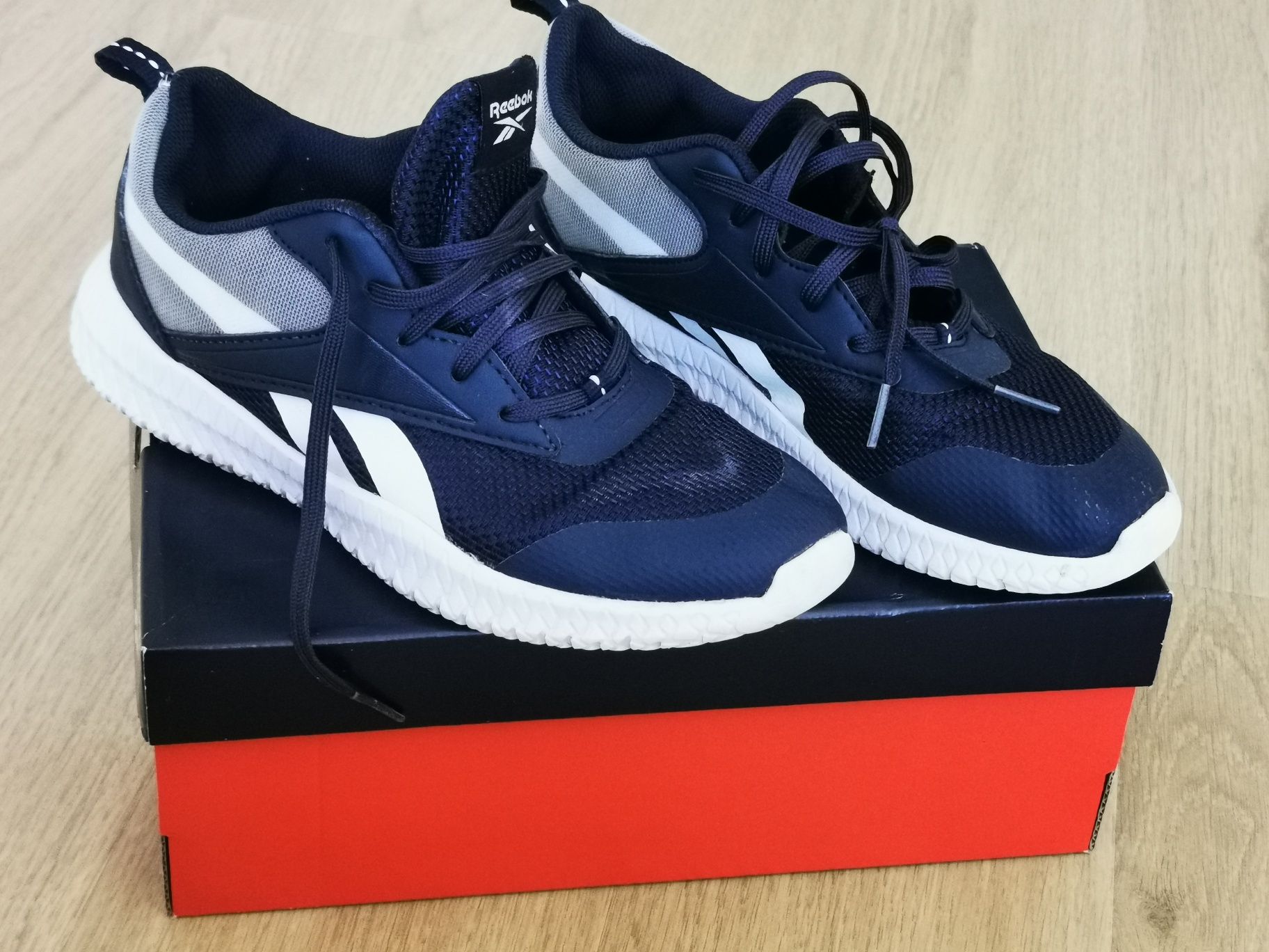 Buty reebok chłopięce rozmiar 38 Eu