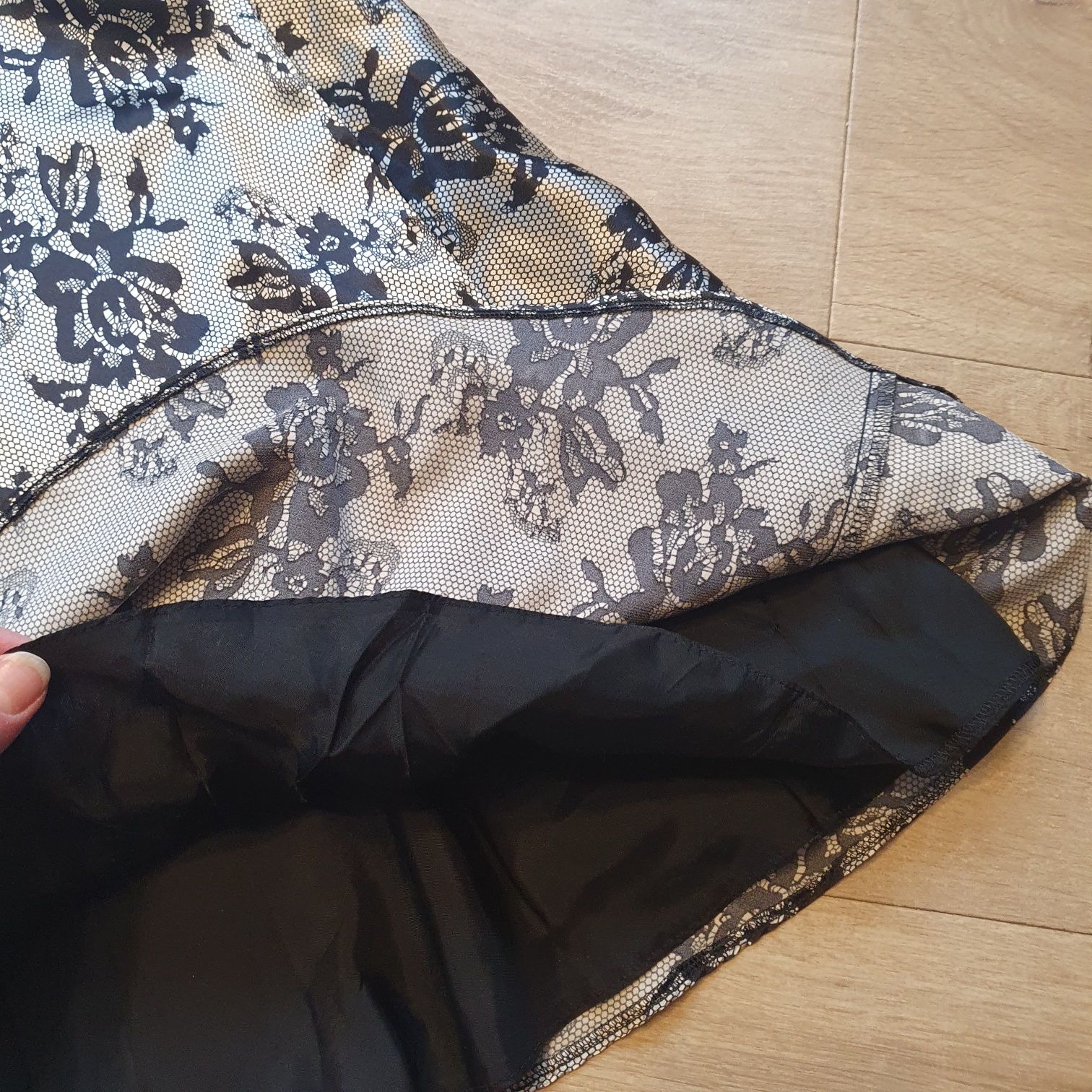 Sukienka roz 40 L połysk sylwestrowa elegancka