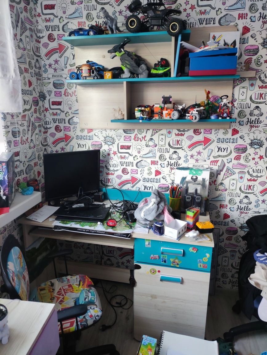 Biurko plus półka