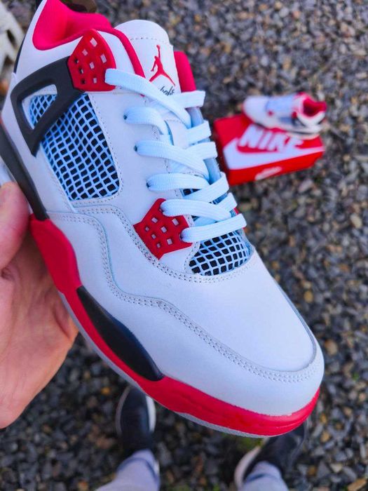 Кросівки Nike Jordan 4 Retro чоловічі демісезонні 41-46