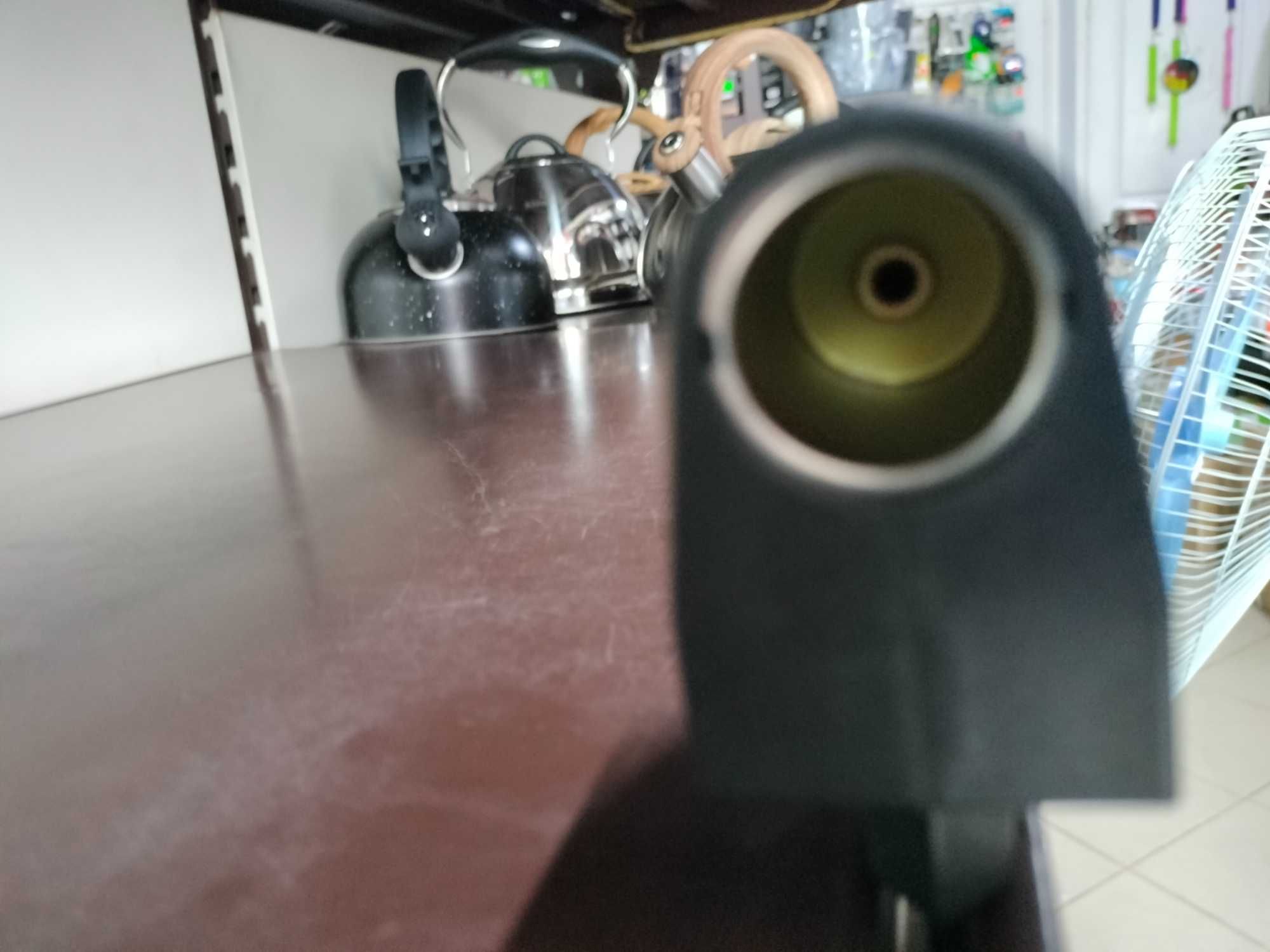 adapter przejściówka 220V 230V / 12V ZAPALNICZKI nowe zapakowane jakoś