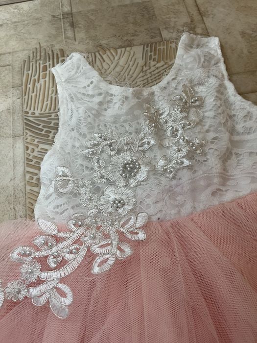 Святкова сукня для дівчинки 1-2 роки