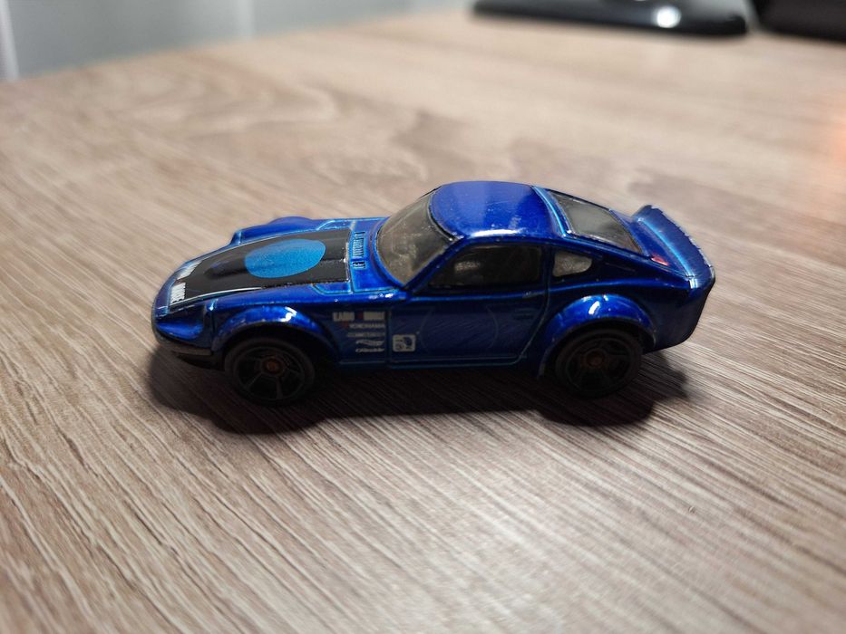 Hot wheels Nissan Fairlady Z niebieski