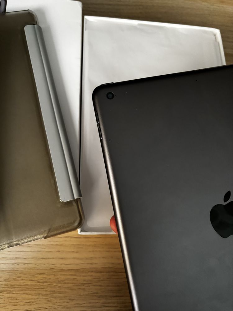 iPad 9th Gen 64GB